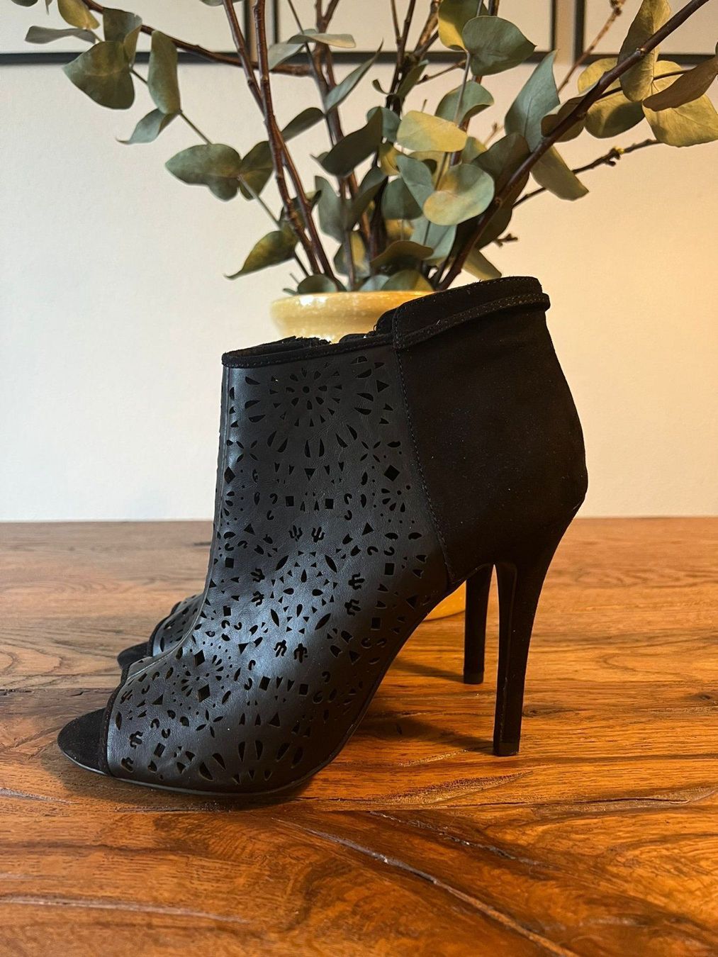 Scarpe da donna: Damen Schuhe – Usato da Basel venduto da sci_67ms 1