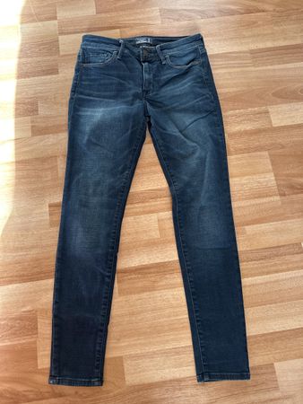 Abercrombie & Fitch Jeans, Gr. 26/2S ein. Bundweite 36 cm