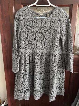 Spitzenkleid 
