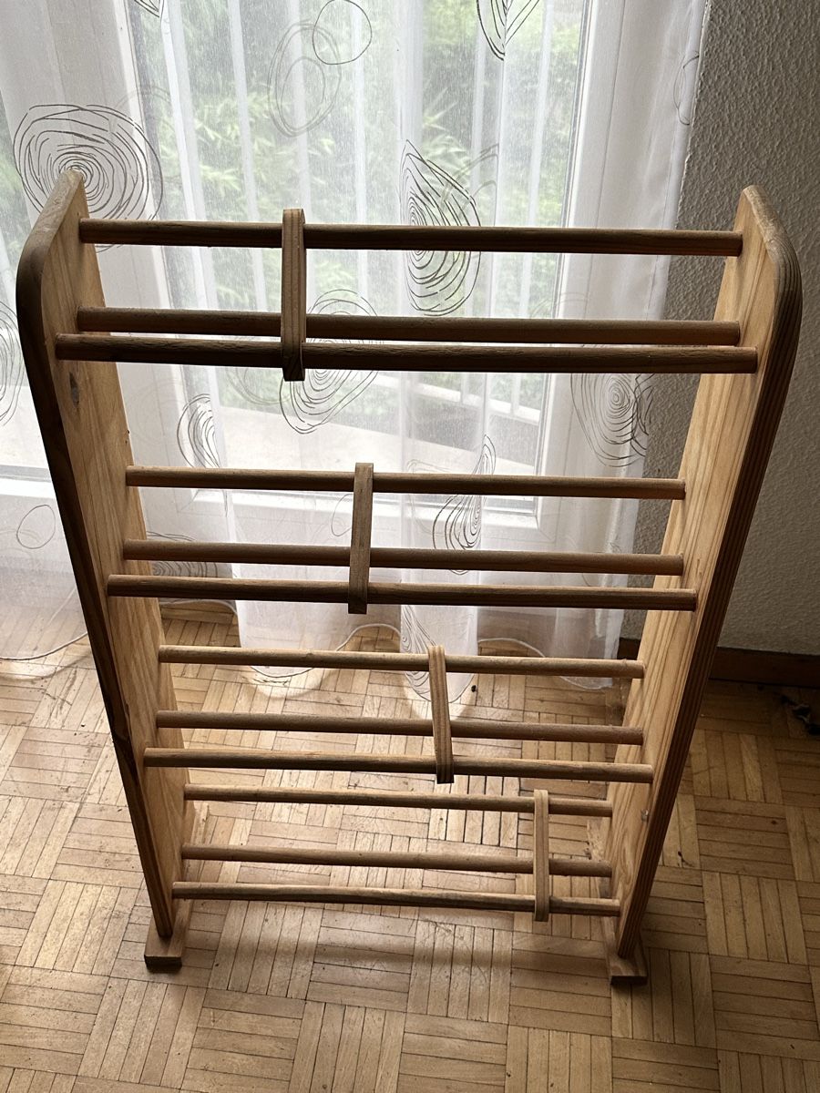 Scaffali: Holzschuhregal – Usato da Kloten venduto da Jeronimo9 1