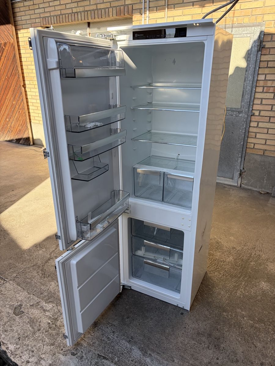 Frigoriferi: Electrolux kühlschrank 6 jährig – Usato da Andwil TG venduto da sirknollte