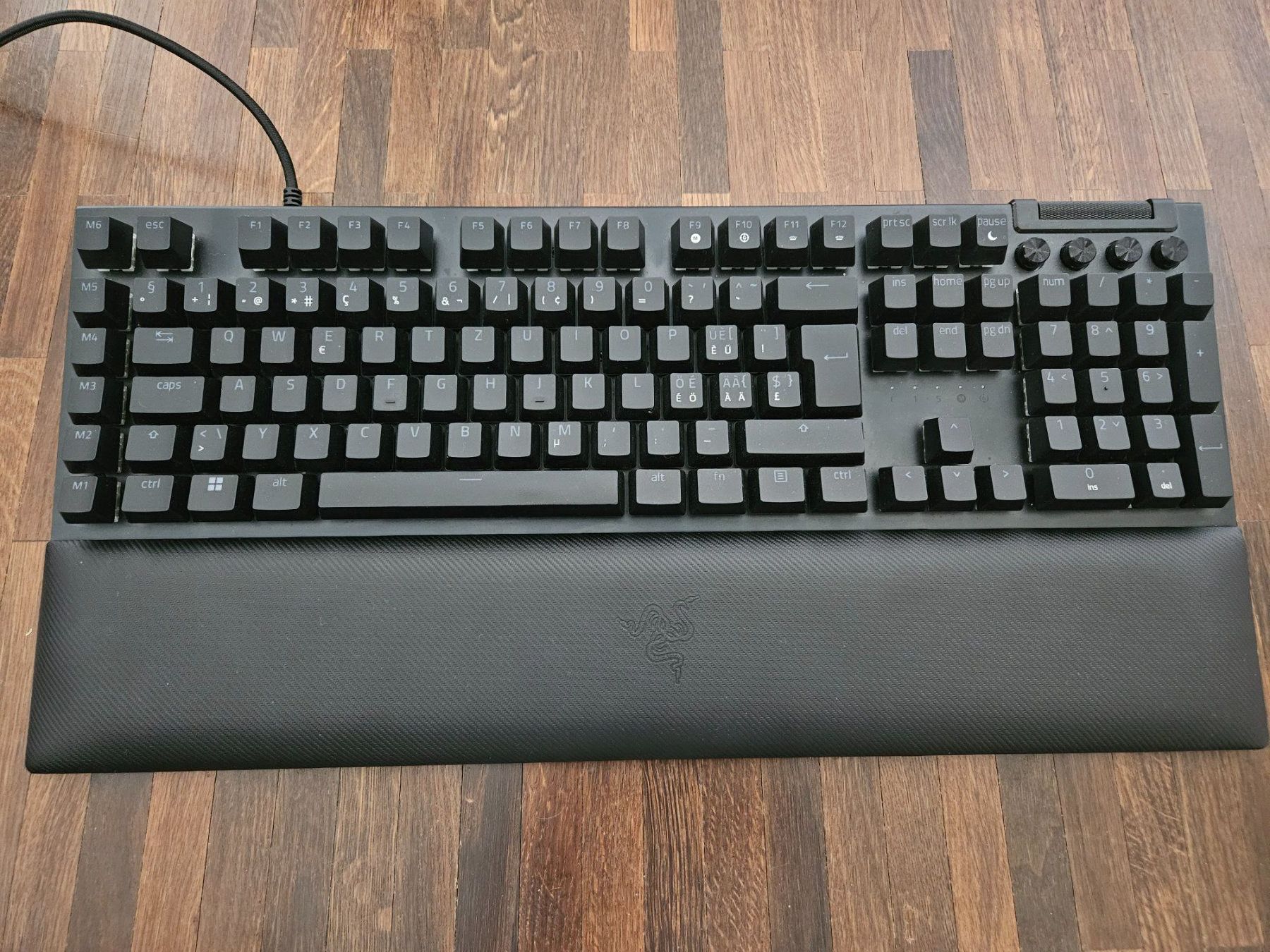 Razer Tastiere: Razer Black Widow V4 – Nuovo (secondo la descrizione) da Baar venduto da goldbeere