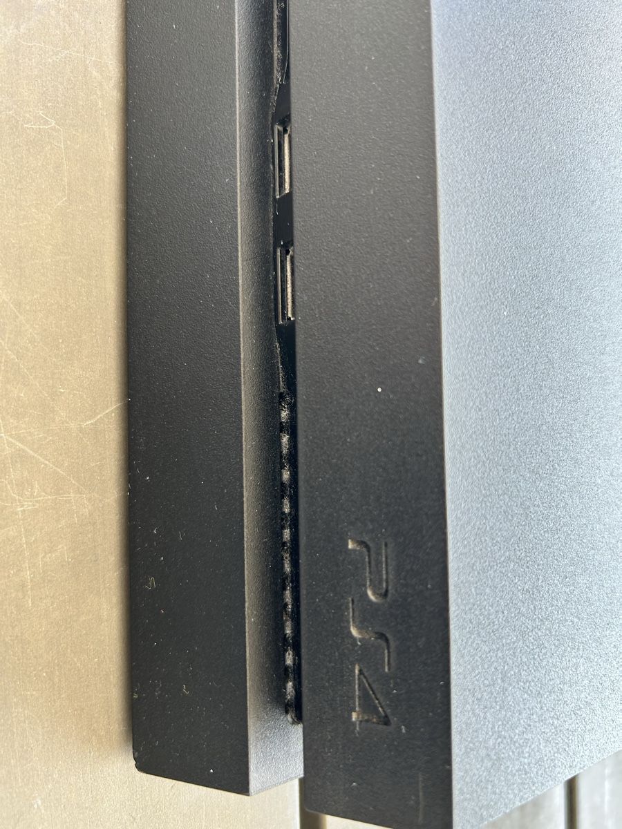 Sony Konsolen: Playstation 4  – Gebraucht aus Gähwil von stubetiger02 1