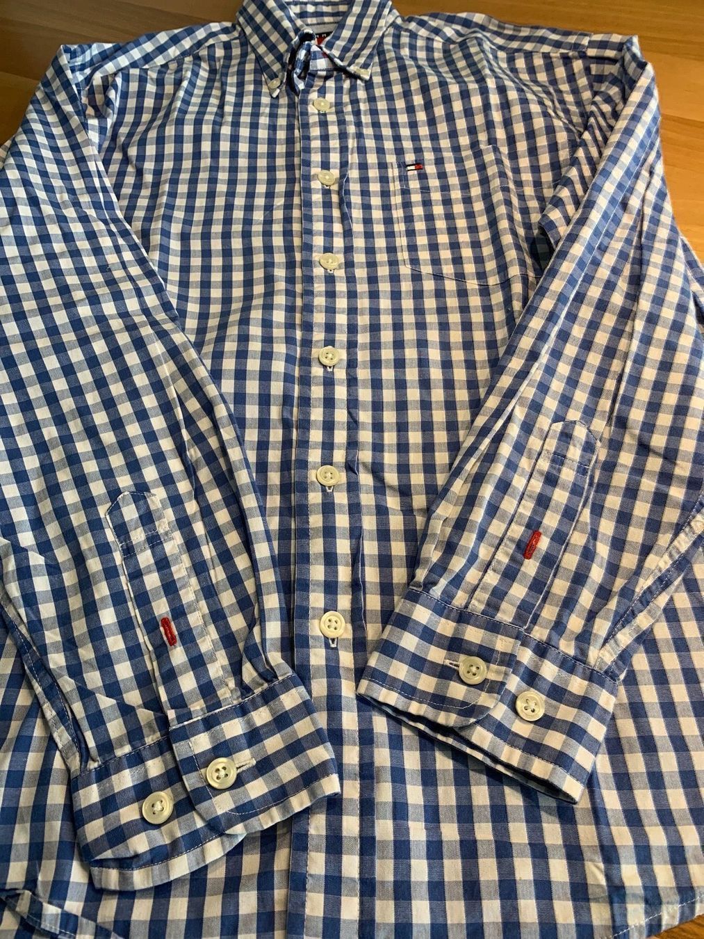 Tommy Hilfiger Hemden, T-Shirts & Polos: Tommy Hilfiger Hemd gr 146 – Gebraucht aus Mettmenstetten von _4_YOU_ 2
