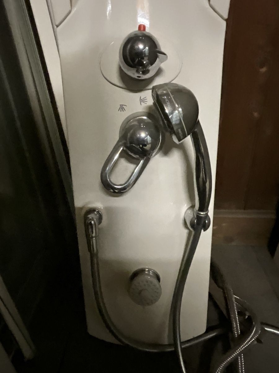 Hansgrohe Docce: Pharo Hansgrohe Duschpaneel 160cm – Usato da Basel venduto da Genie2 4