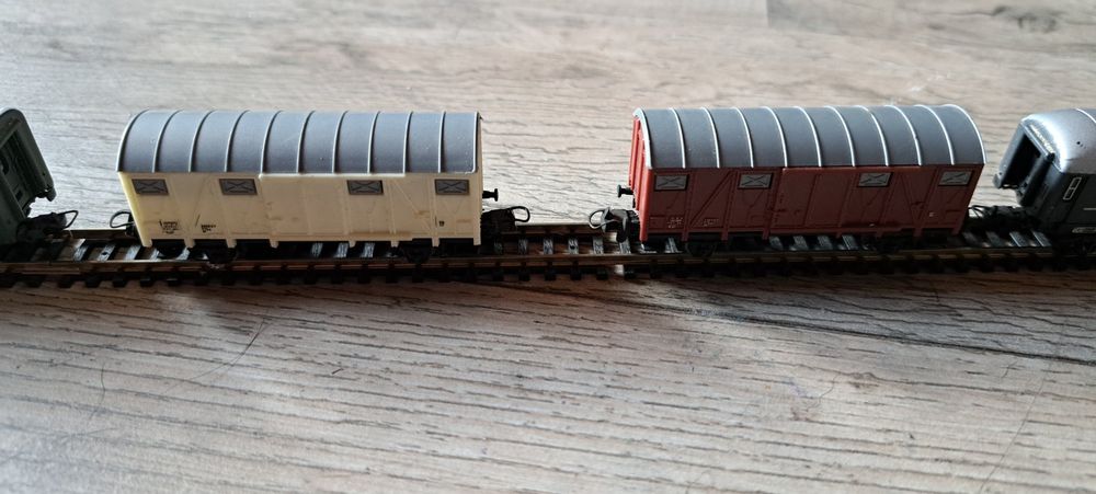 LOT DE 2 WAGONS HORNBY ACHO EN BOITE EUR 25,00 - PicClick FR