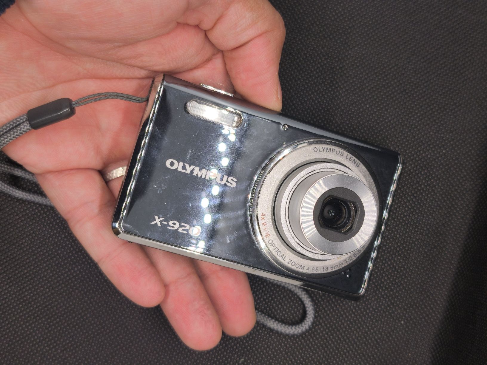 Olympus Fotocamera: Olympus X-920 Digital Camera – Usato da Neuchâtel venduto da Carlosfmunoz 1
