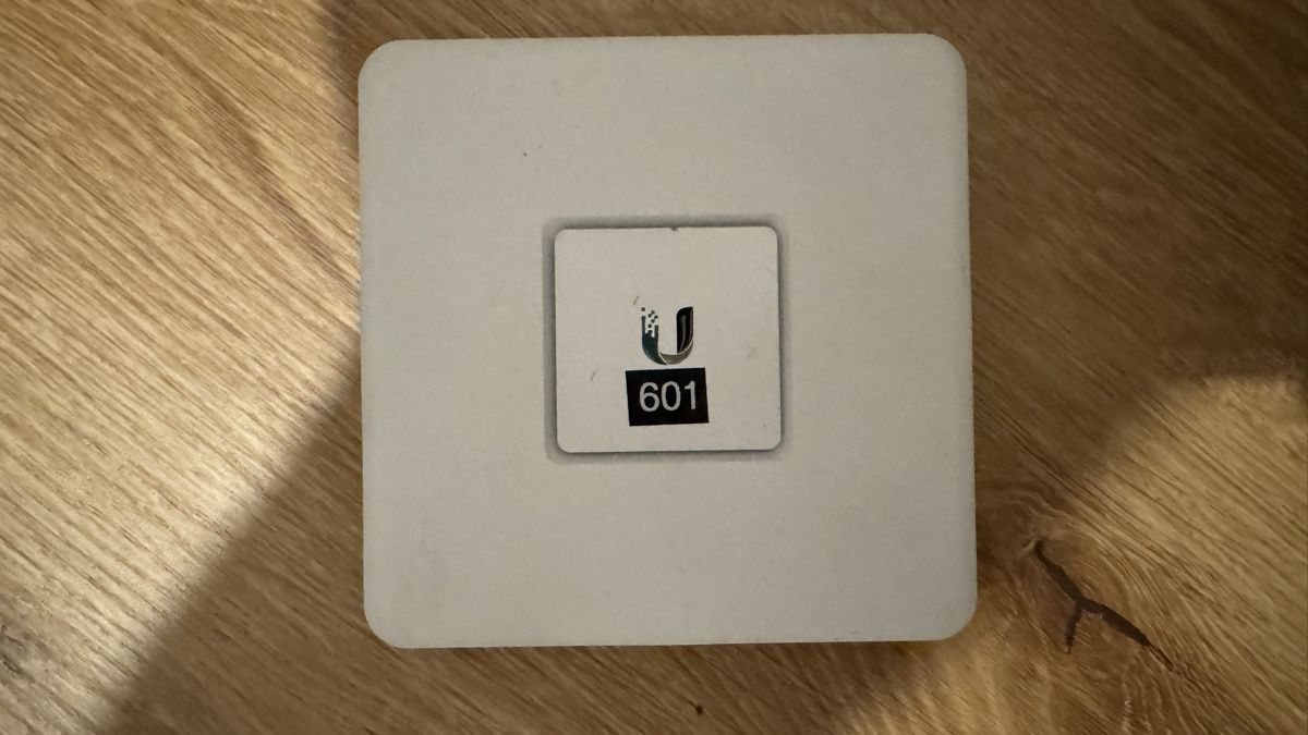 Firewall: Ubiquiti UniFi Security Gateway  – Usato da Schaffhausen venduto da Dave-Tech