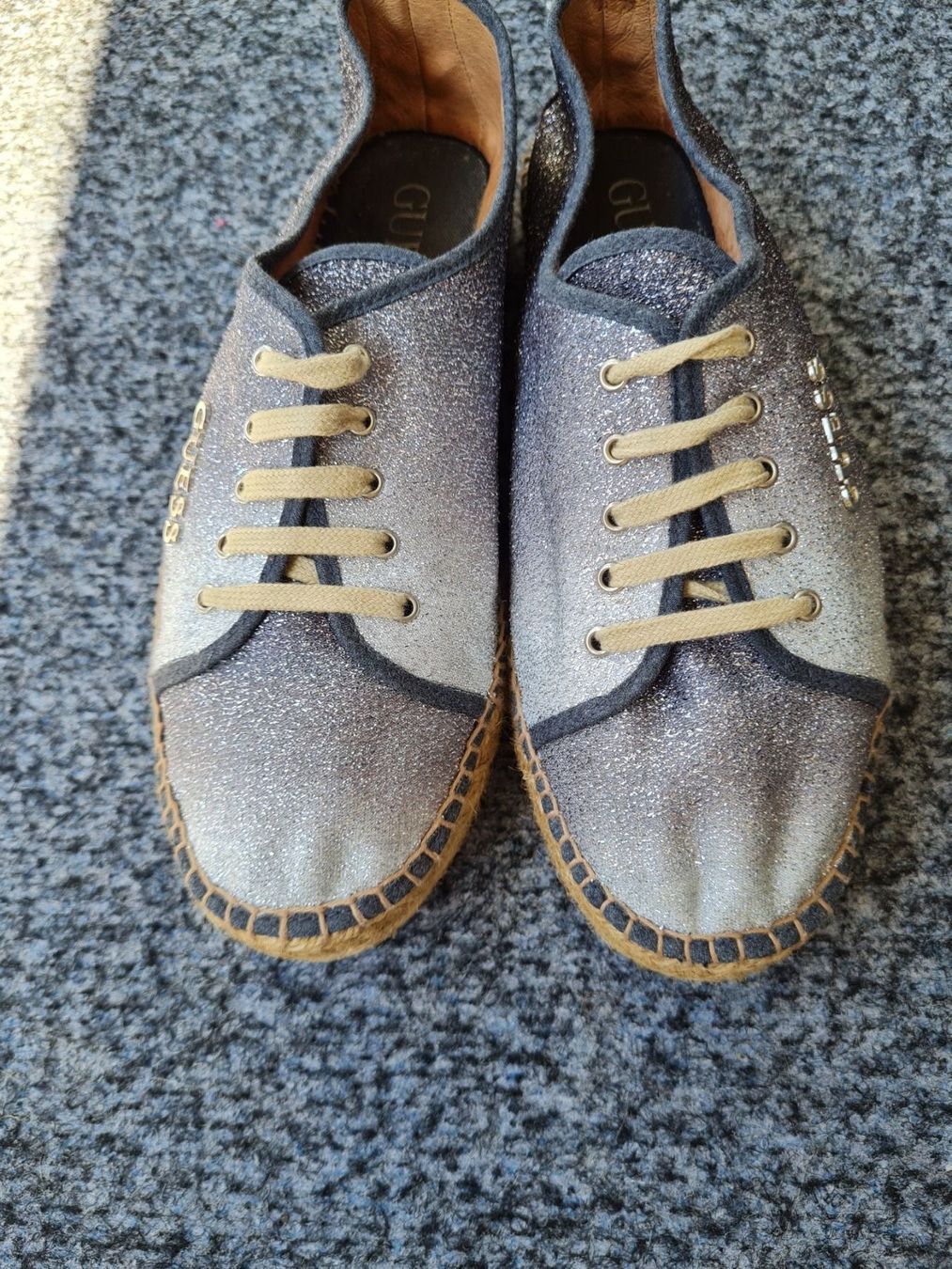 Guess Chaussures femmes: Guess Gr.40 – D'occasion à Rotkreuz par tat_8zds 2