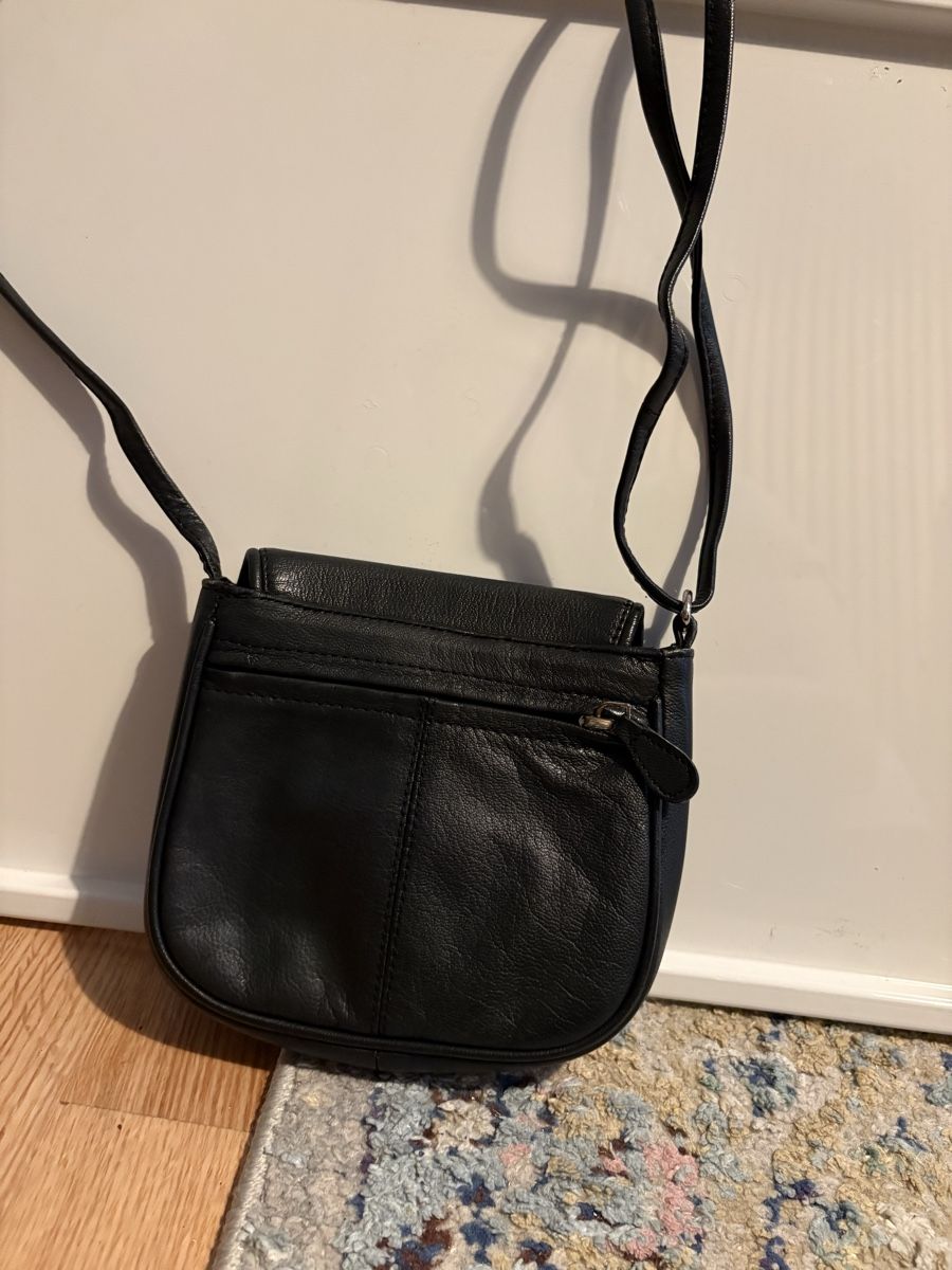 Borse: Schwarze Leder-Tasche  – Usato da Zürich venduto da AllySam 1