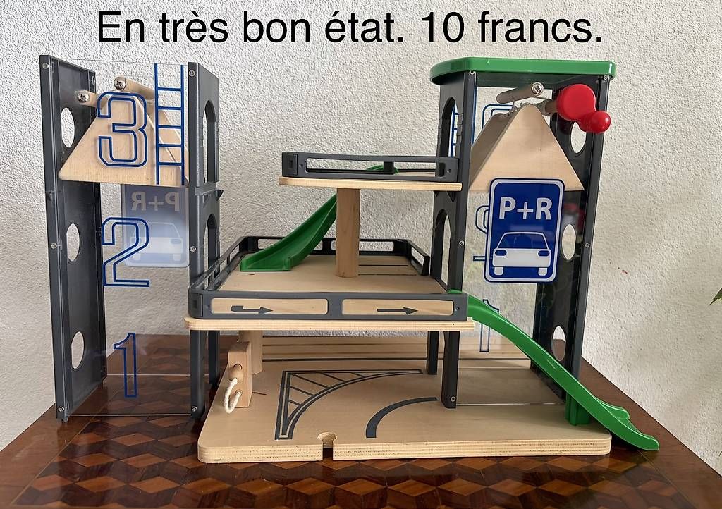 Jouets: Jouets – D'occasion à Neuchâtel par Lamei 4
