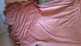 Couverture polaire rose 150x200cm, comme neuve