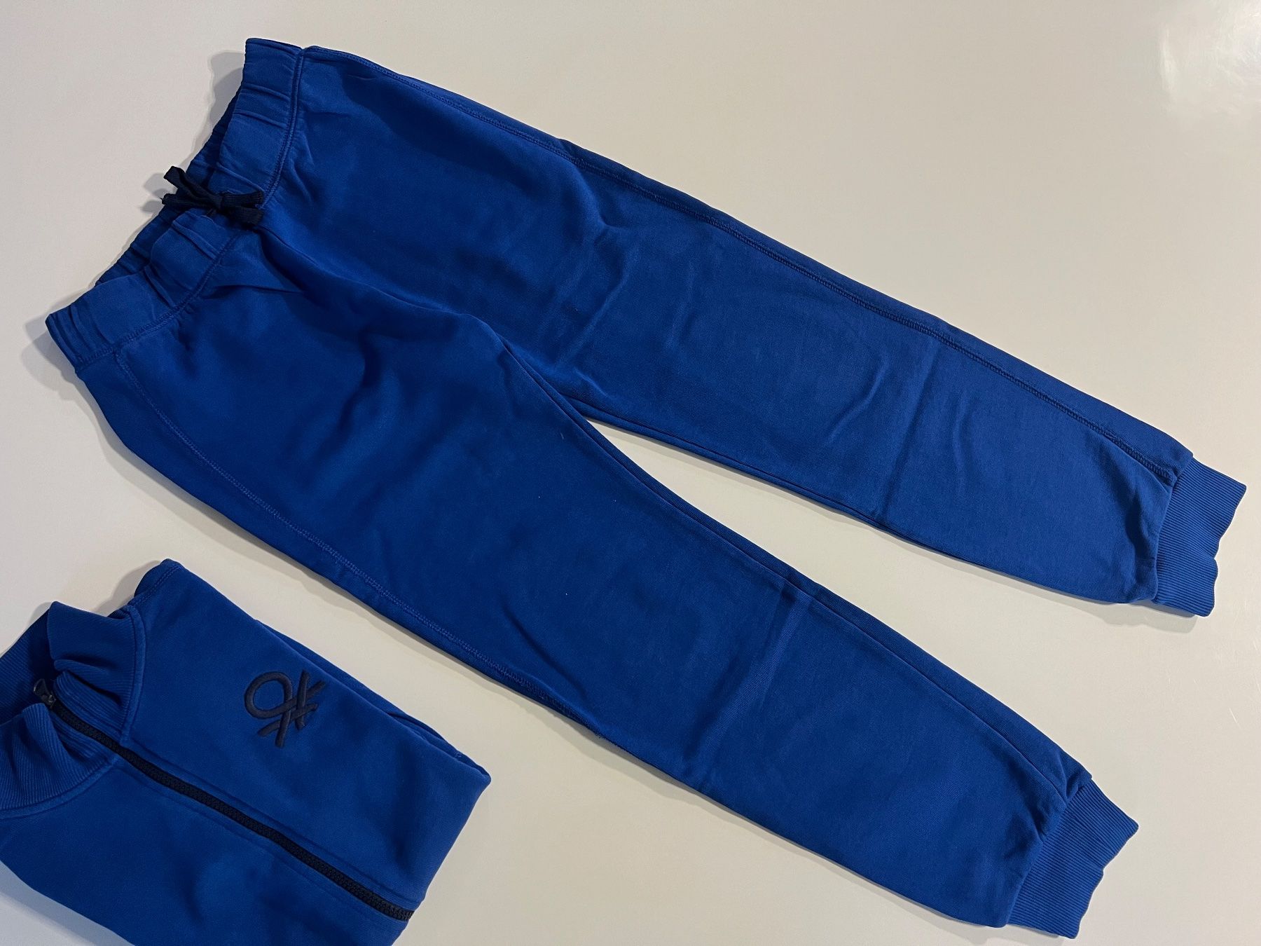 Benetton Kleiderpakete & -sets: Jogging sur vêtement Benetton bleu – Neu (gemäss Beschreibung) aus Cologny von PEACEANDLOVE 3
