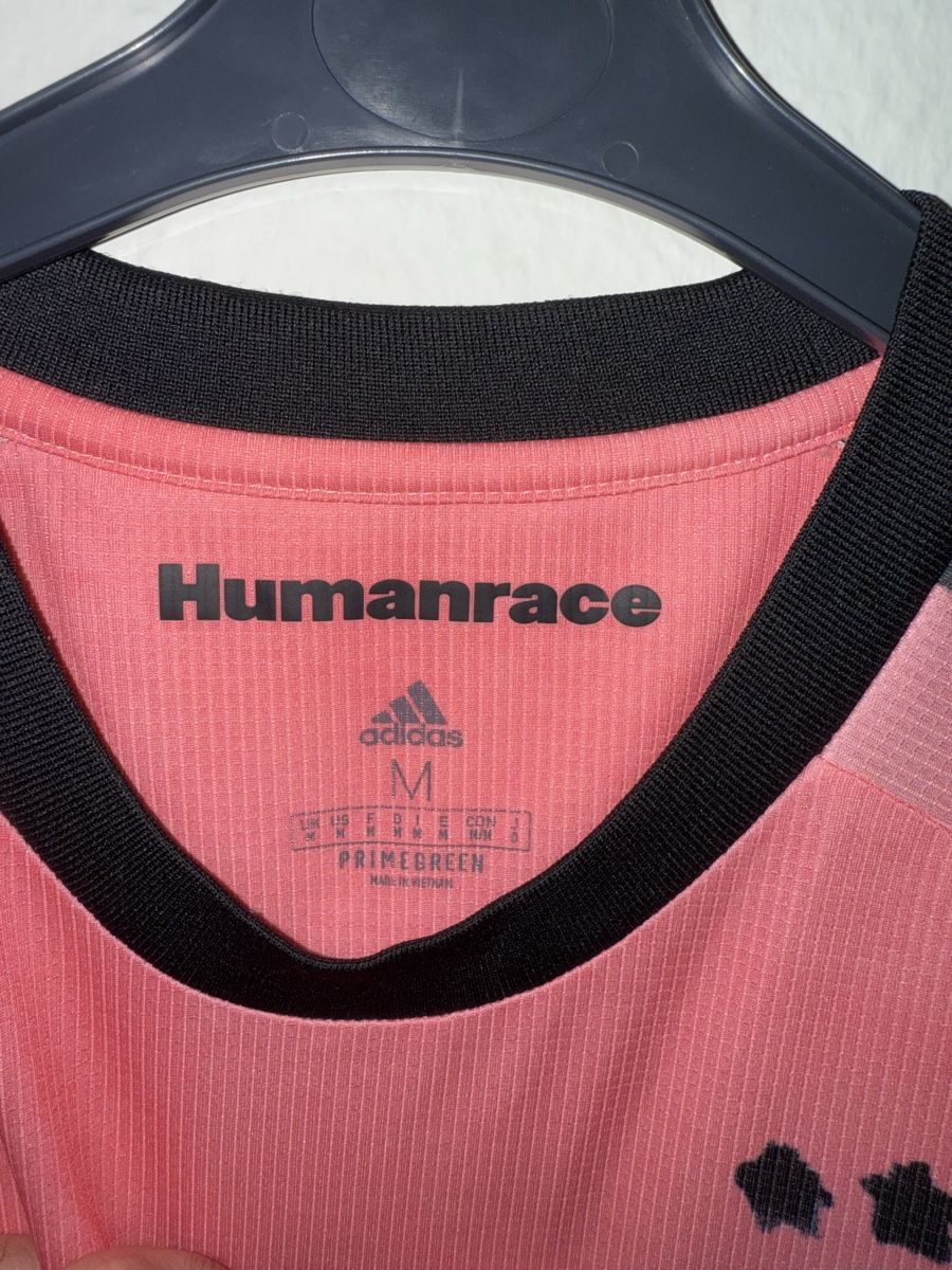 Adidas Canottiere & Pantaloni: Juventus x Humanrace Trikot Grösse M – Nuovo e nell'imballaggio originale da Untersiggenthal venduto da capodanilo6 3