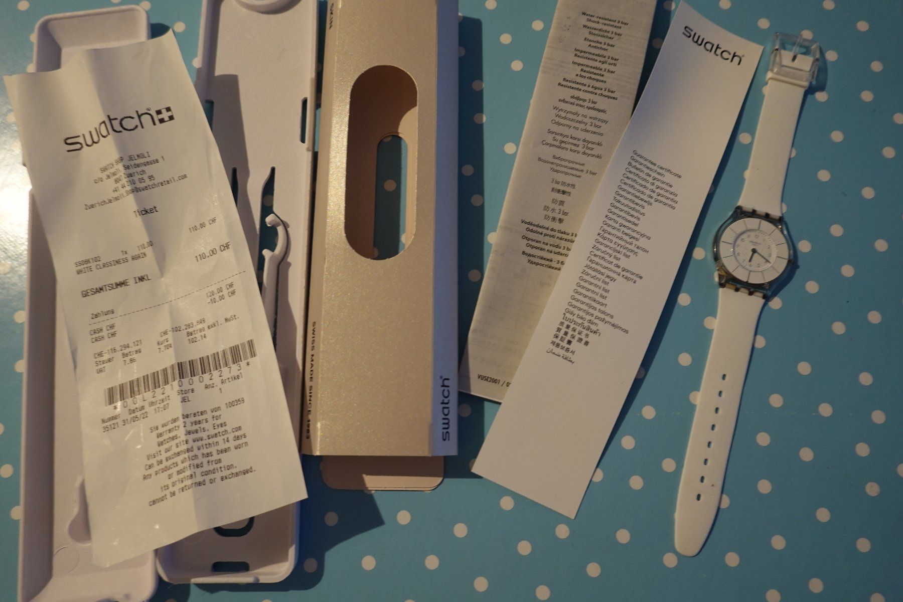 Swatch Orologi: Weisse Swatch Uhr  - defekt – Difettoso da Jona venduto da simongarden