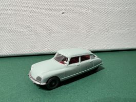 Wiking Citroen DS Pallas in 1/87