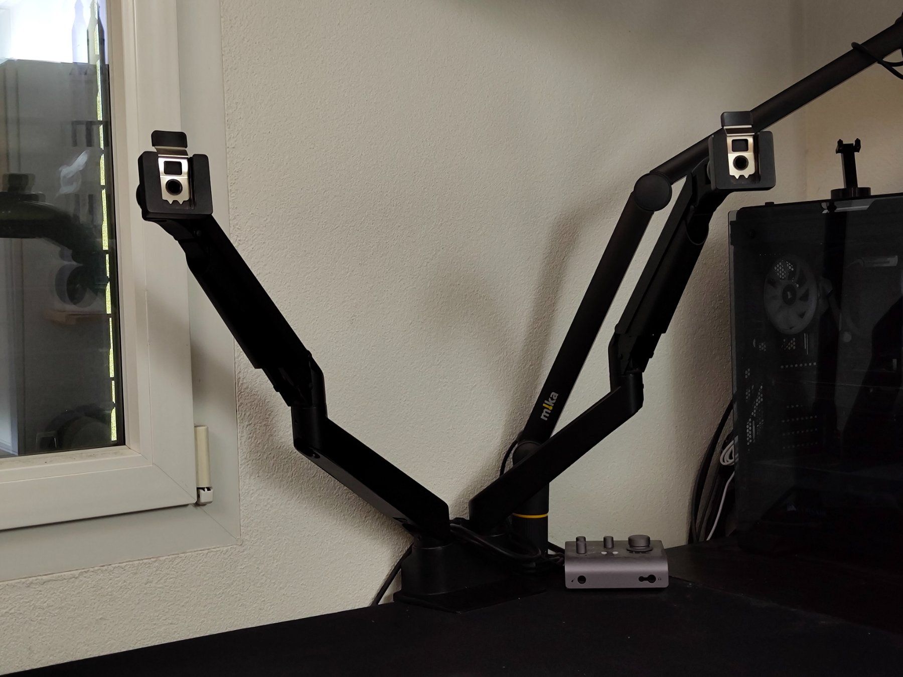 Bildschirmhalterung: Multibrackets M Deskmount x2 "32" – Gebraucht aus Contone von DanieleBoorsma