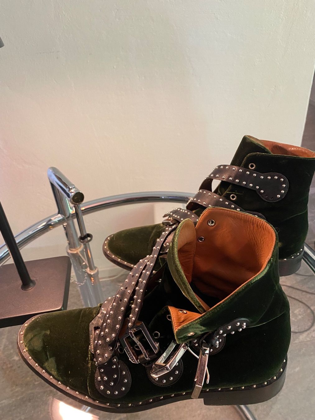 Givenchy Scarpe da donna: Stivaletti Givenchy - 38 - Limited Edition – Usato da Davesco-Soragno venduto da Chichijango 1