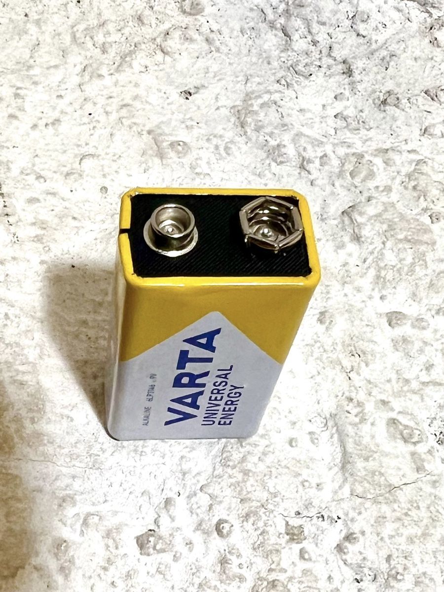 Varta Caricatori & Batterie: 9 pcs - VARTA Energy 9V E-Block – Nuovo e nell'imballaggio originale da Chevenez venduto da ric_v6s7 3