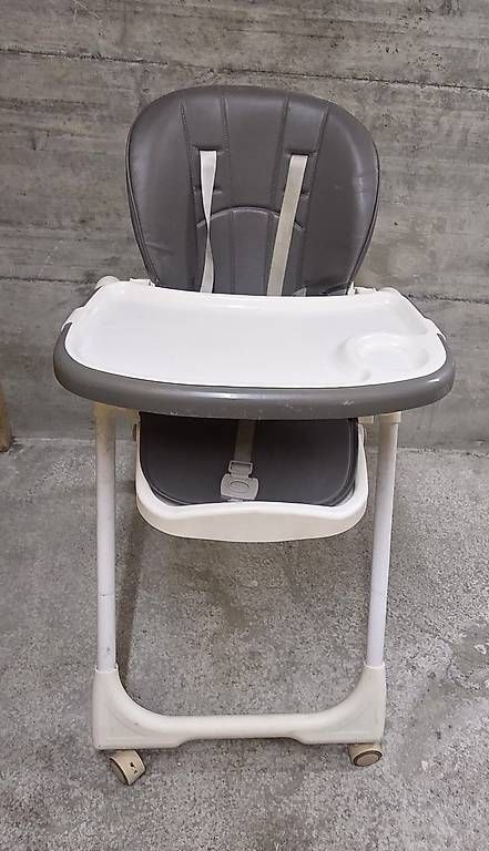 Hochstühle: Siège haute  – Gebraucht aus Genève von kaltrina86 1