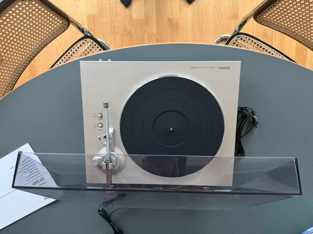 Tourne-disques: Denon DP-300F – Neuf (Voir description) à Zürich par Mauriccee 1