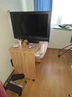 Gebrauchter Computertisch, Top Zustand, Buche Dekor Massiv