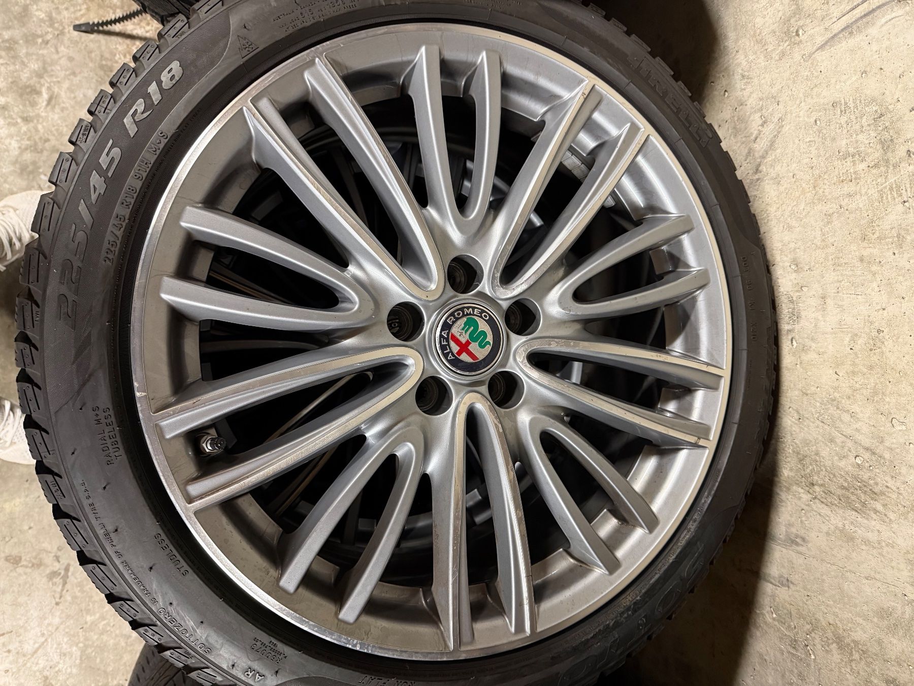 Pneumatici & Ruote complete: Alfa Romeo Giulia Winterrad – Usato da Bösingen venduto da Demoda 4