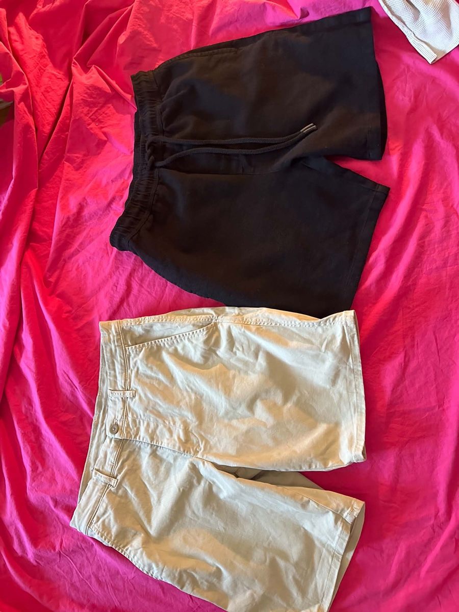 Zara Lotti di vestiti: ZARA SET 2 kurzhose+ t.shirt -Pullover gr M  – Usato da Gutenswil venduto da Bregenzer8610 3