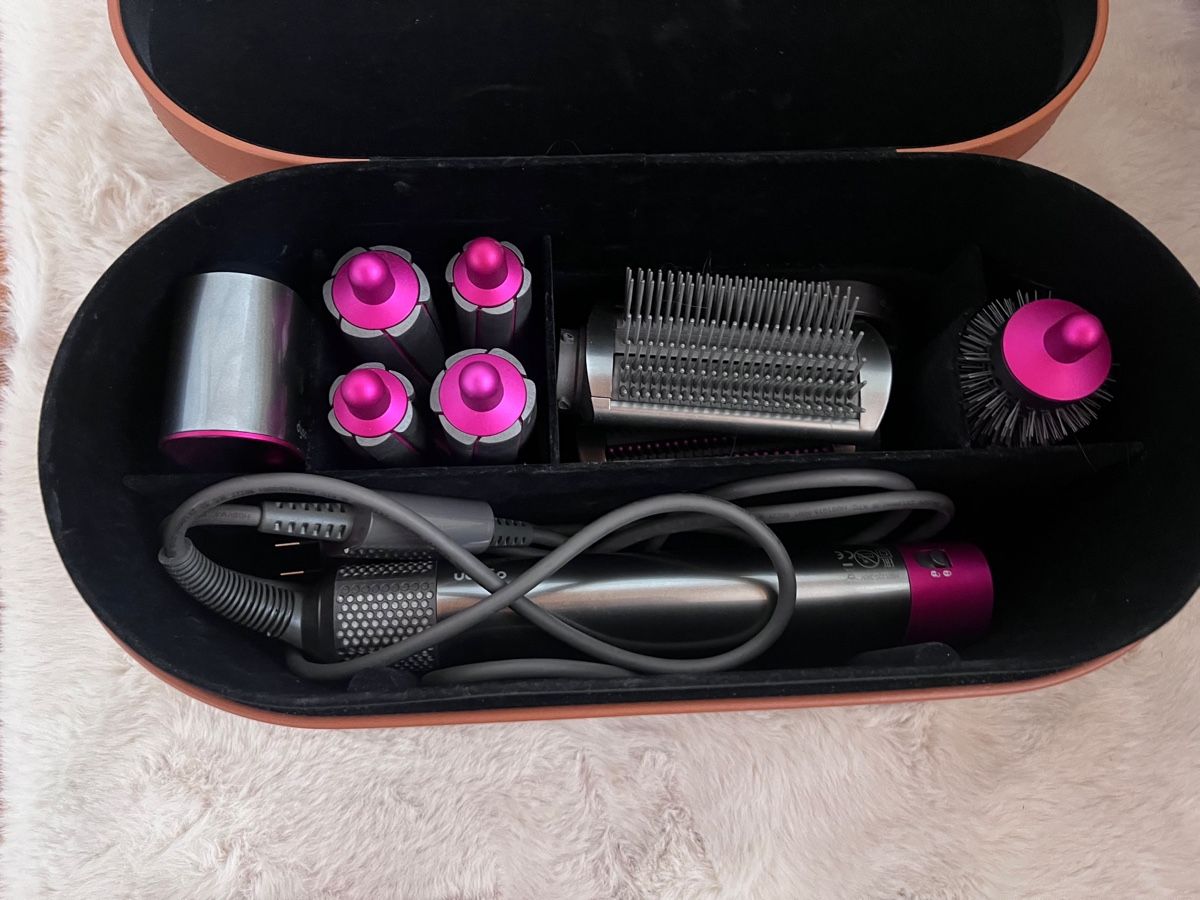 Dyson Lockenstäbe & Haarglätter: Dyson Airwrap Original Komplett – Gebraucht aus Zürich von Cheff91