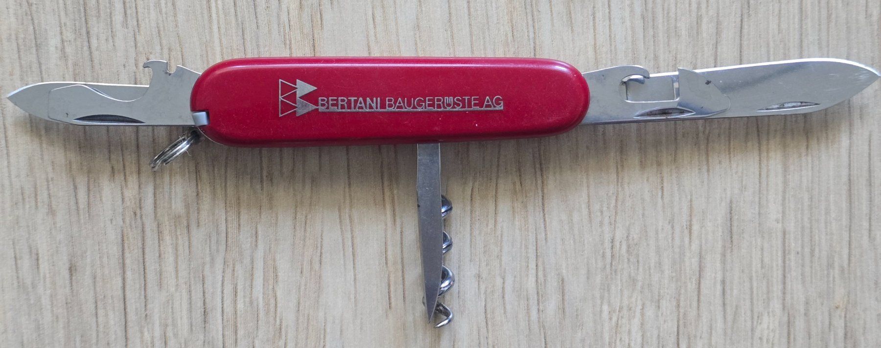 Victorinox Coltelli tascabile: Original VICTORINOX Sackmesser – Usato da Zürich venduto da businessman80 1