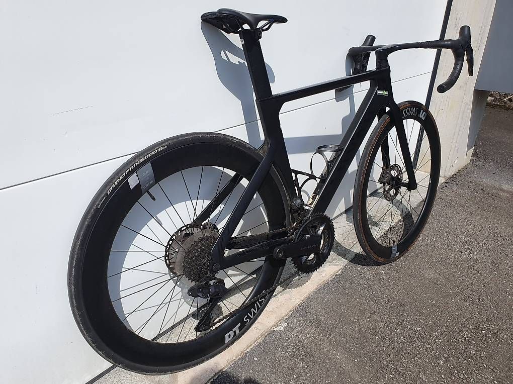 Velos: Canyon Aeroad CF SLX 8 Di2 – Gebraucht aus Brienz BE von lgy_2kq6 1