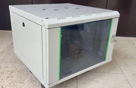 19" Serverschrank-Wandgehäuse (7 HE) - wie neu