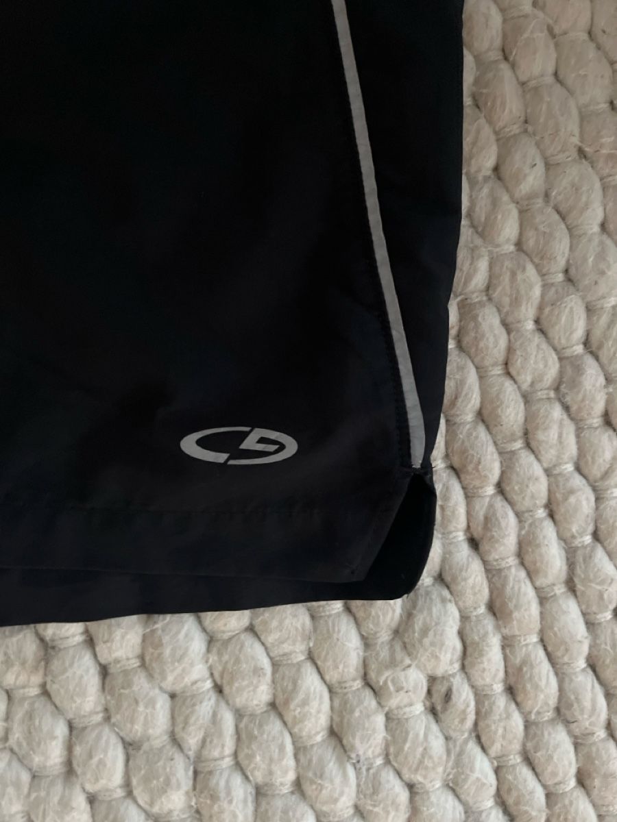 Champion Pantaloni: Schwarze Champion Laufshorts Grösse L – Usato da Burgdorf venduto da Rico340 1