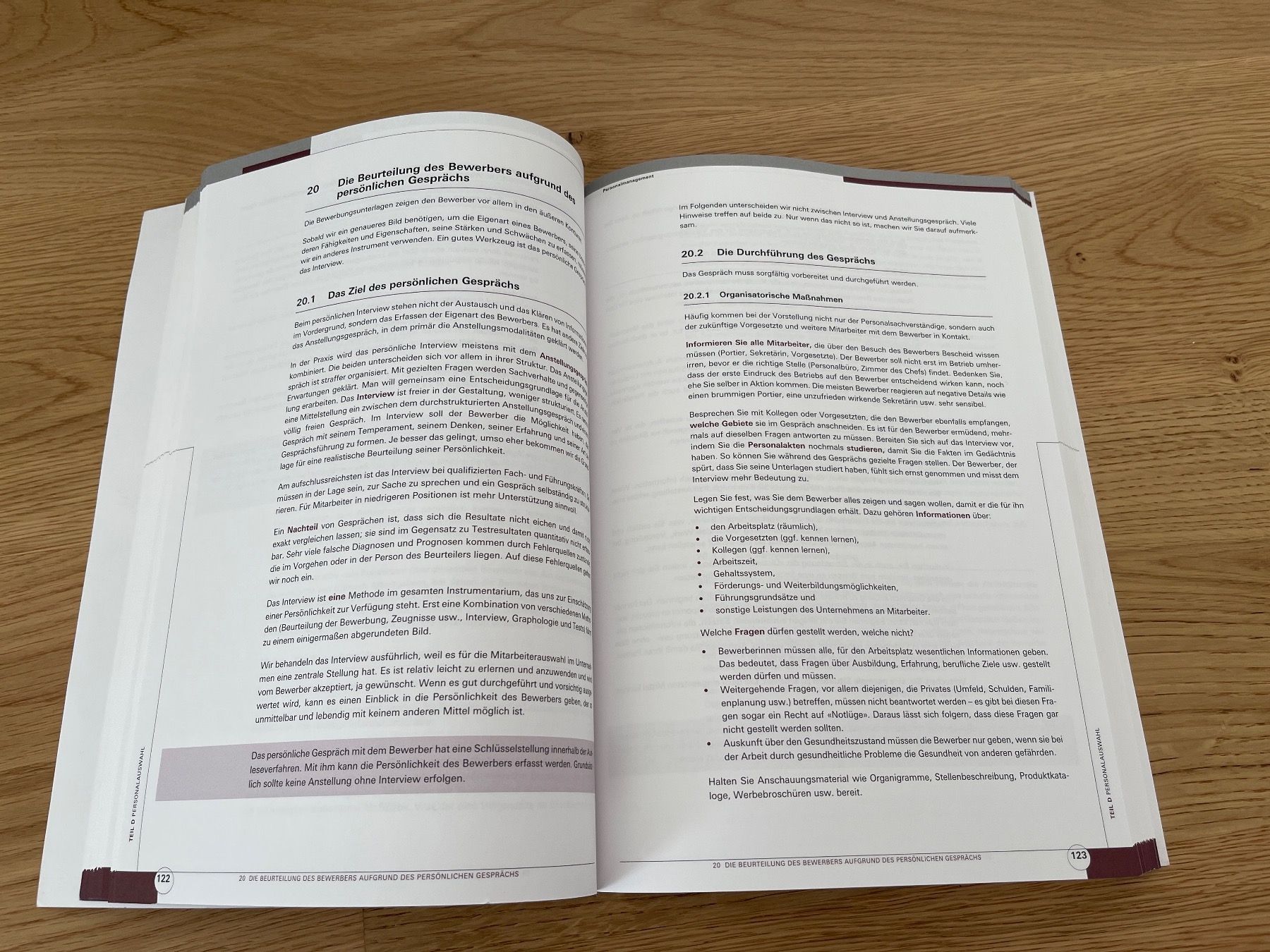 Libri: Personalmanagement: Theorie und Beispiele aus der Praxis – Usato da Meisterschwanden venduto da GleMar 2