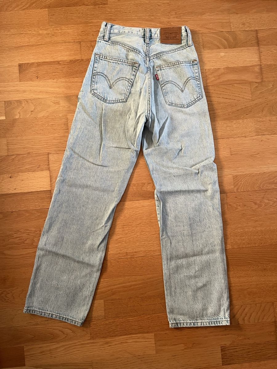 Levi's Jeans: Jeans Levi's  hellblau Grösse W23  – Usato da Lenzburg venduto da Icond 2