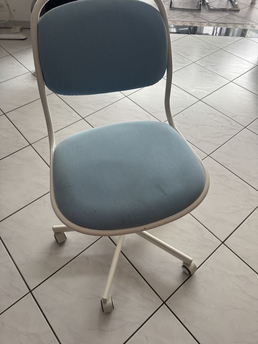 Ikea Stühle: Bürostuhl IKEA blau weiss – Gebraucht aus Oberglatt ZH von Sdp8154