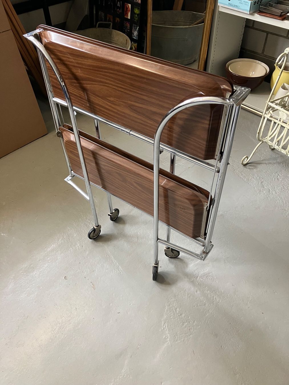 Servierwagen: Vintage Servierwagen – Gebraucht aus Aarburg von Wendepunkt_Fundgrube 5