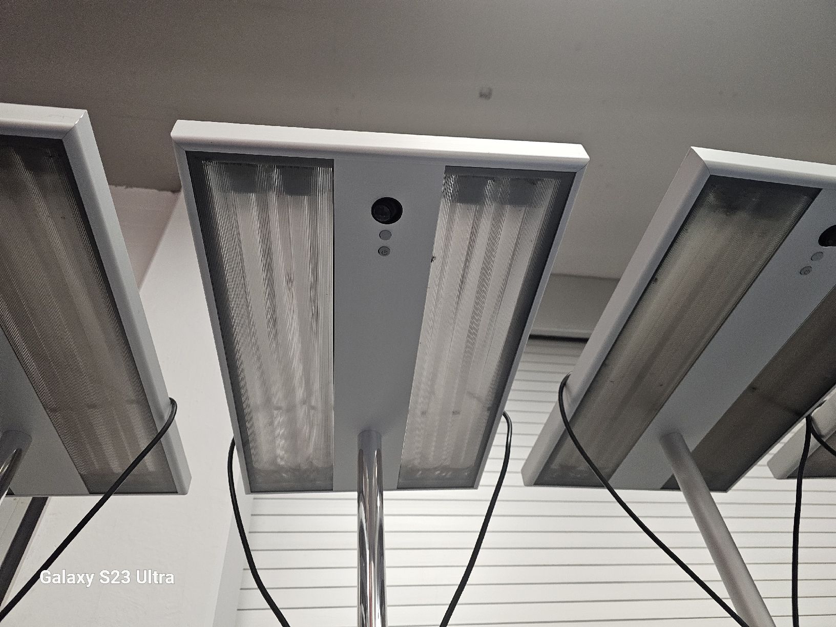 Lampade: 20 stehlampe Bewegungssensor !!Top Zustand!! – Usato da Dübendorf venduto da RDK8600 3