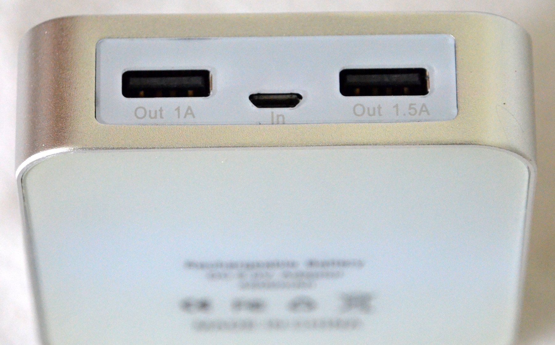 Batterie: Powerbank 4500mAh H.Moser & Cie – Usato da Collonges venduto da arashee 3