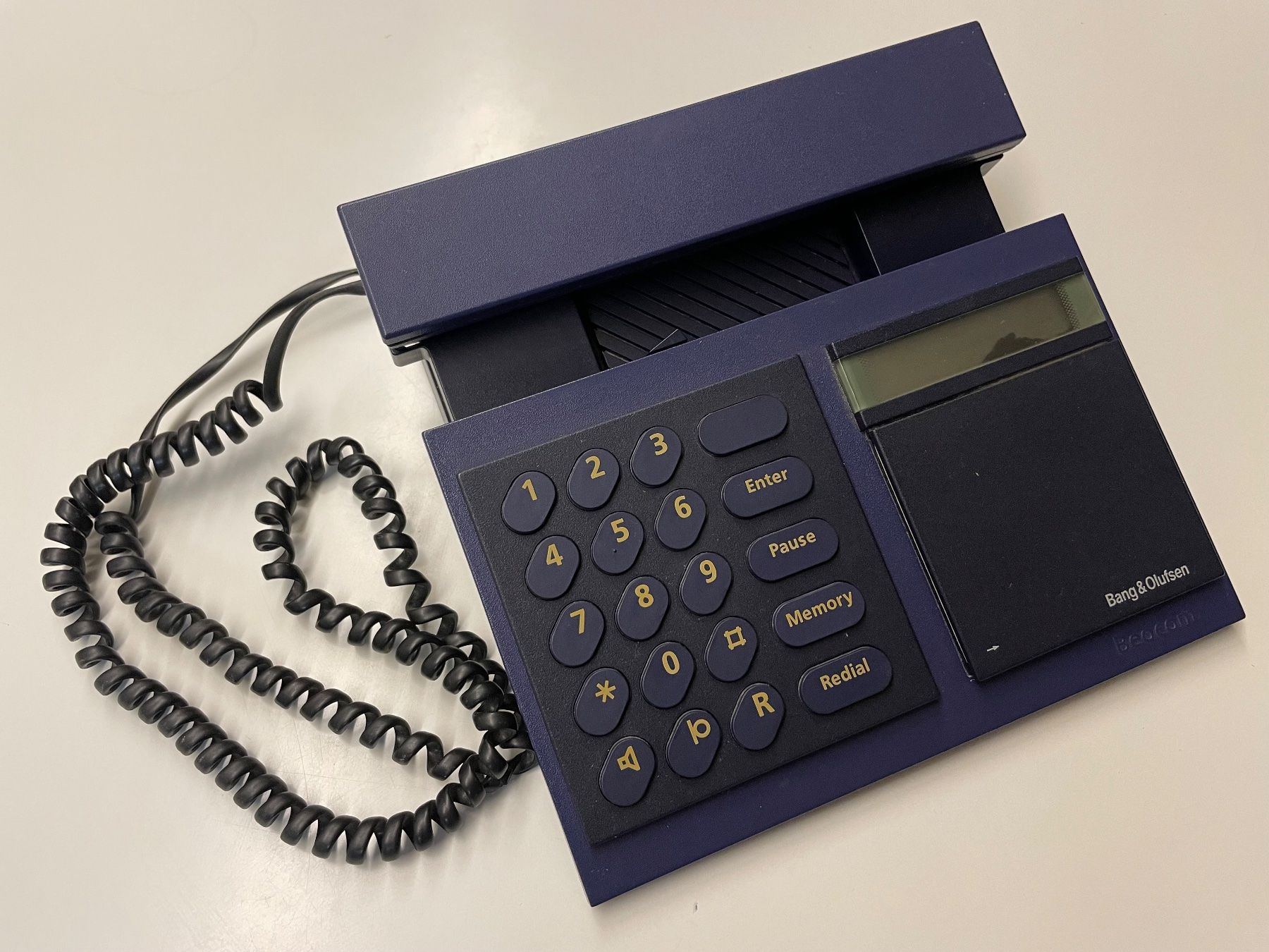 Bang & Olufsen Telefone: Analoges Tischtelefon Bang&Olufsen BeoCom 2000 – Gebraucht aus Thun von mrjinx 7