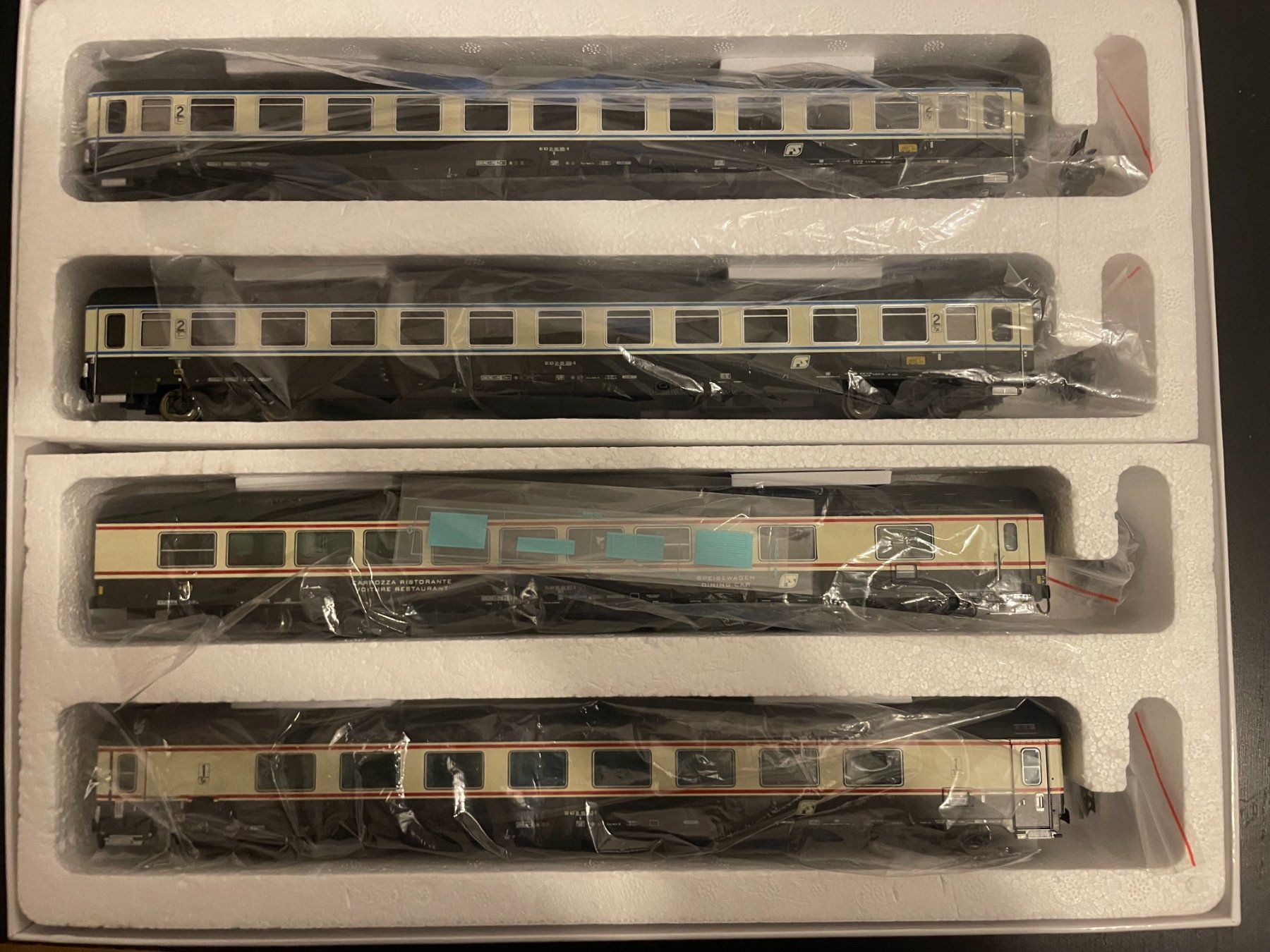 ACME Trains électriques: FS ACME Intercity Benedetto Croce Set H0 – D'occasion à Villeneuve VD par vin_7zm6 3