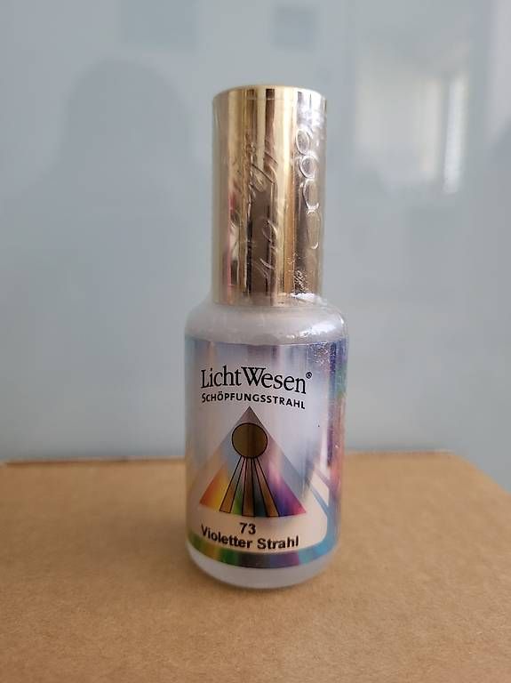Autres soins du corps: Lichtwesenessenz Violetter Strahl neu – D'occasion à Effretikon par Zebra37