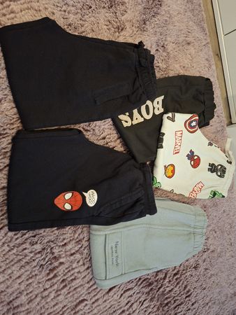 5x Jogginghosen Set, Grösse 116 bis 122 