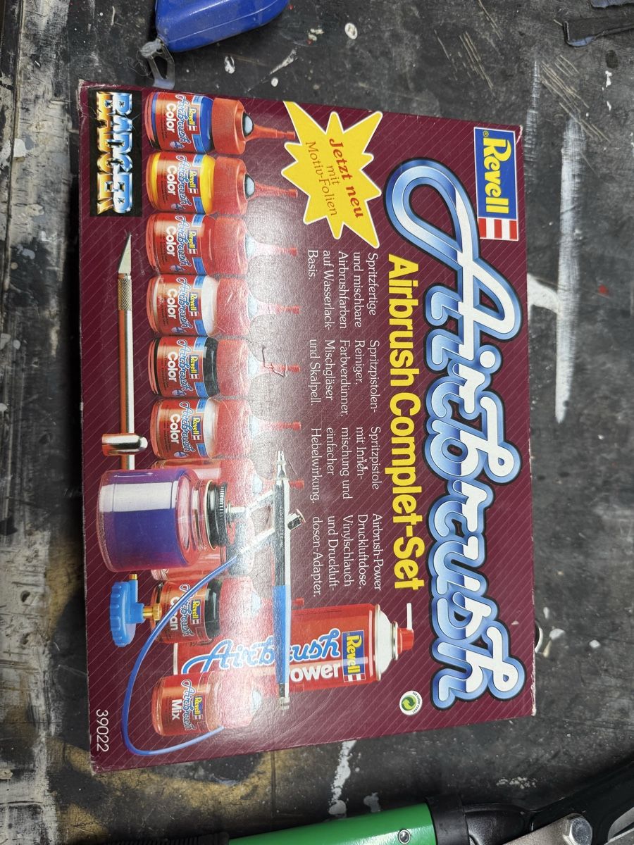 Alle Werkzeuge: Airbrush Set – Gebraucht aus basel von yuri.H