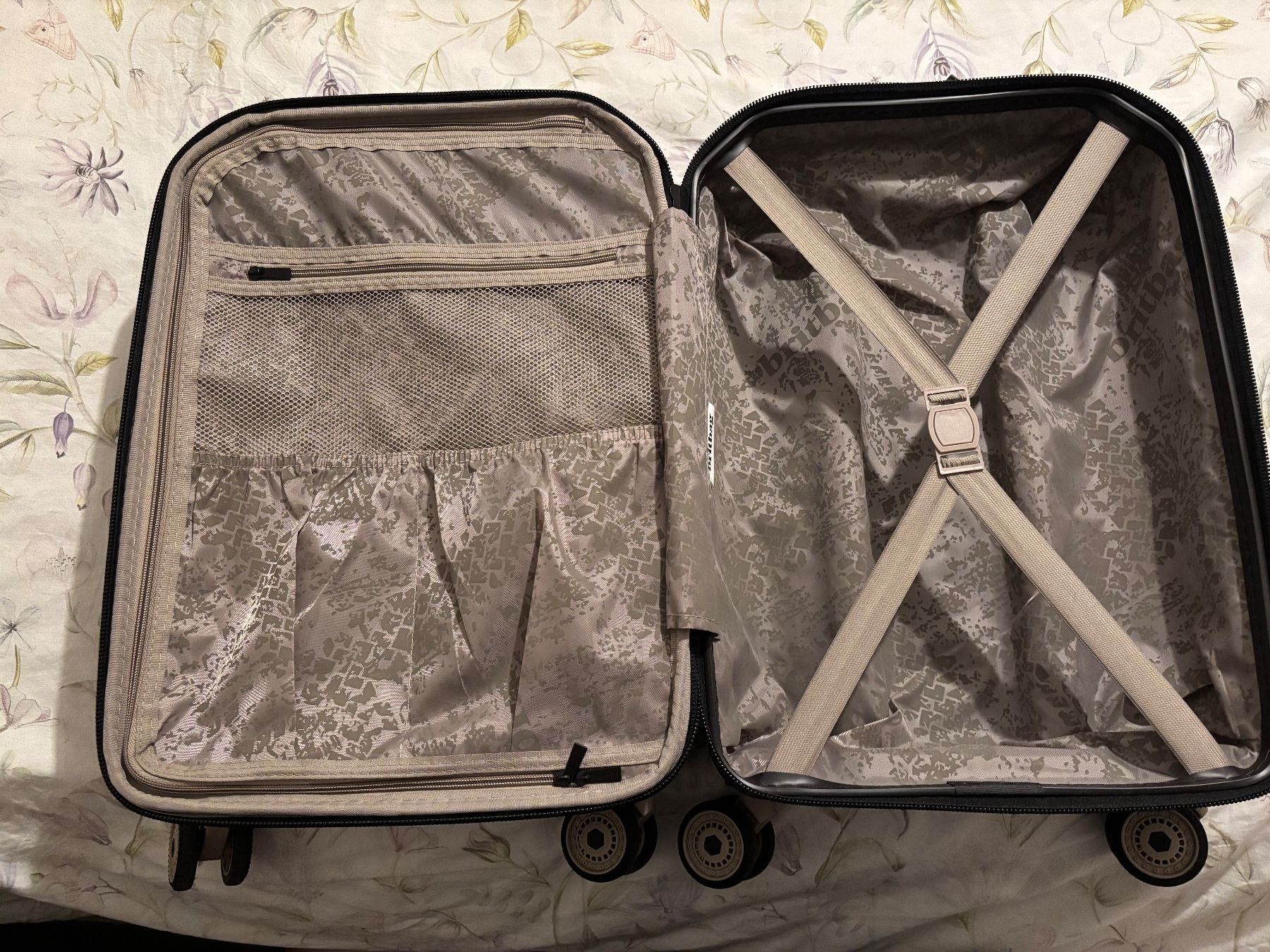 Valises de voyage: Koffer von Britbag – Neuf (Voir description) à Reinach BL par joa_r9s8 2