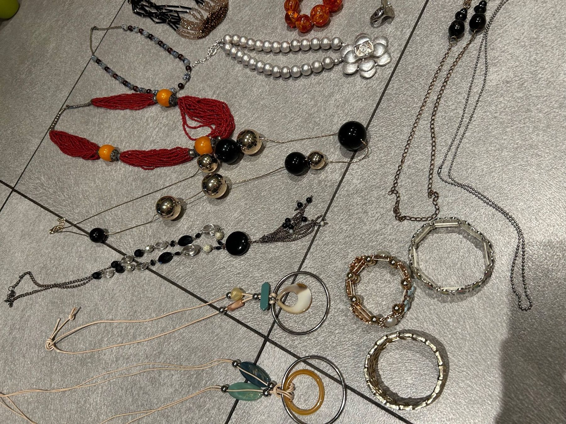 Altri gioielli: Verschiedene Schmuck - bijoux vario – Usato da Arbedo venduto da nadia1973 1