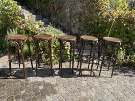 5 Barhocker Bugholz dunkelbraun mit Gebrauchsspuren
