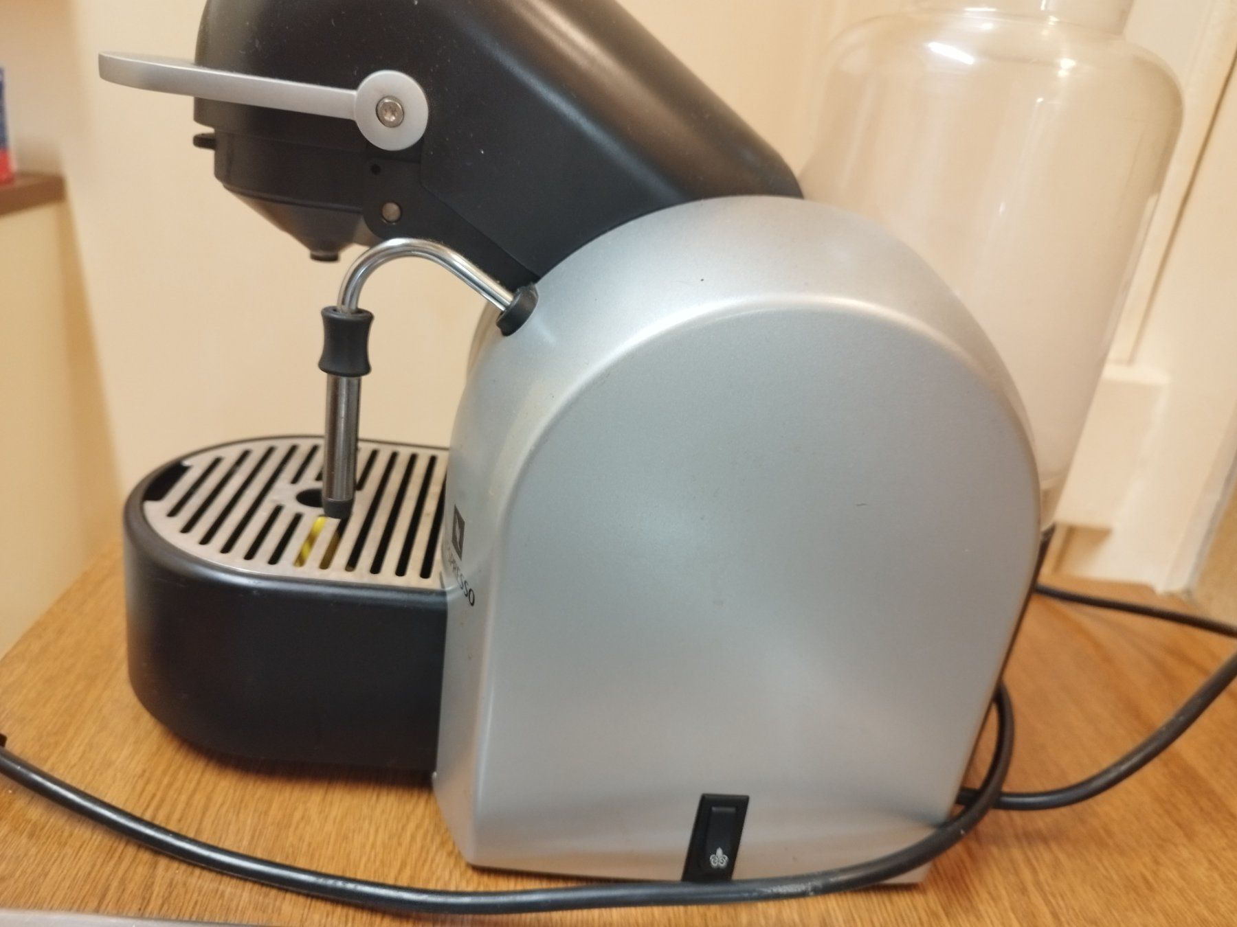 Nespresso Machines à café & Machines à expresso: Nespresso Création Koenig – D'occasion à Vallorbe par Leonidas1337 2