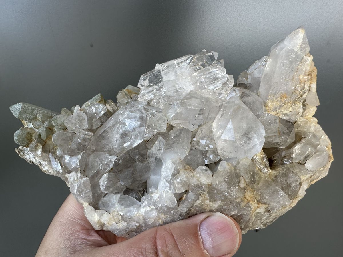 Minerali & Pietre curative: Fadenquarz Val Cavrein – Usato da Oberuzwil venduto da Crystall0