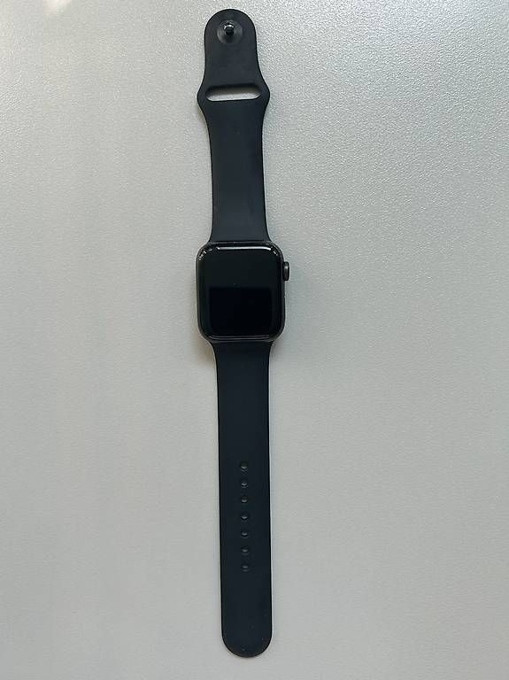 Smartwatch: Apple Watch SE schwarz – Usato da Schaffhausen venduto da nicola.wo 2
